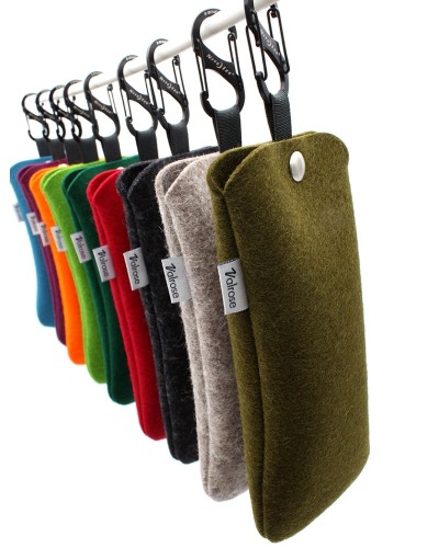 Press-stud felt cases with carabiner